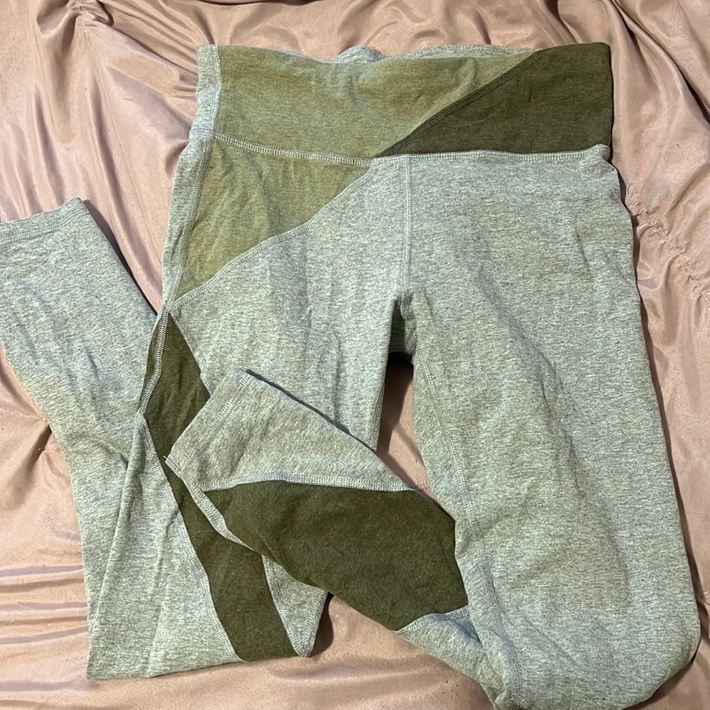 Active leggings